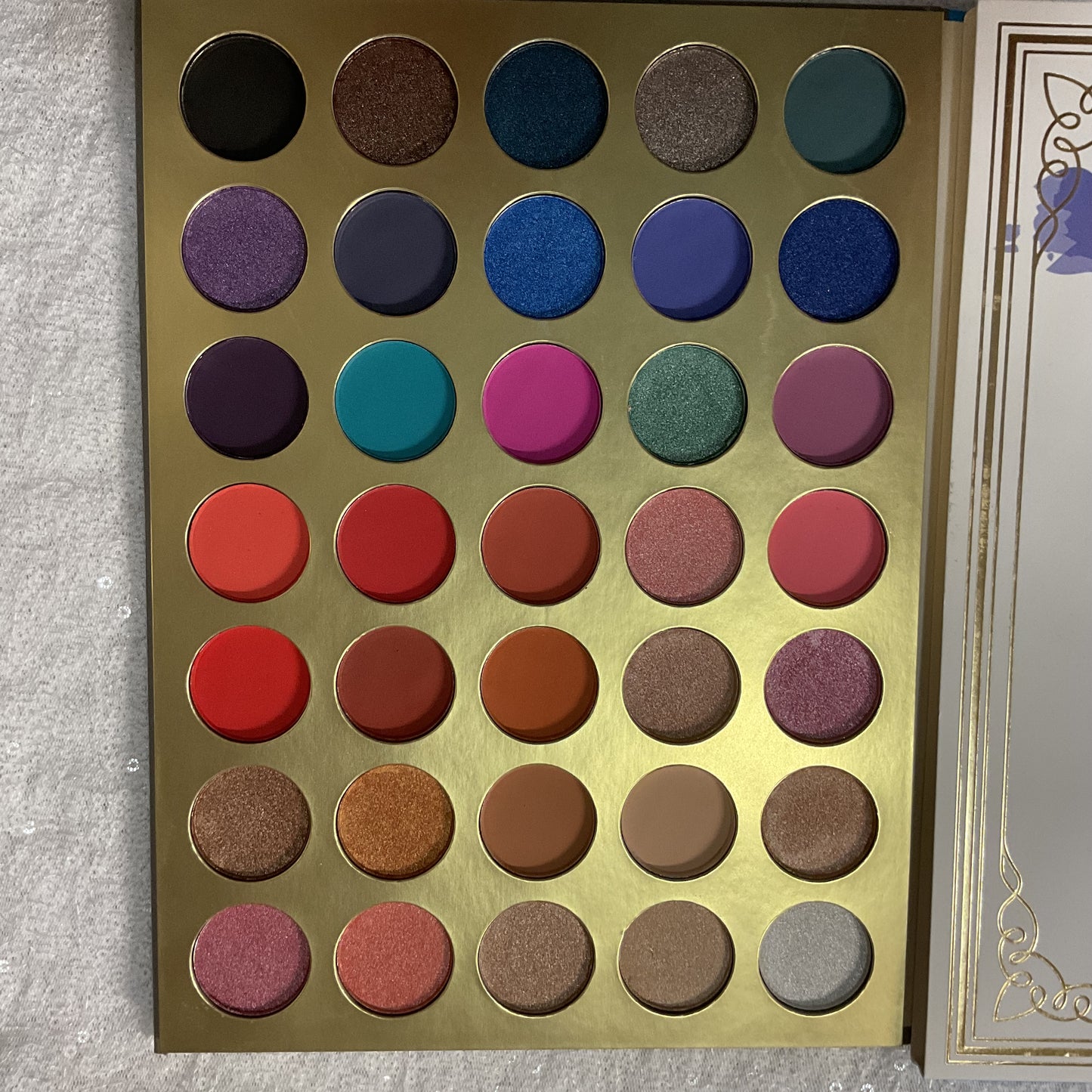 Secret of Beauty Eyeshadow Palette